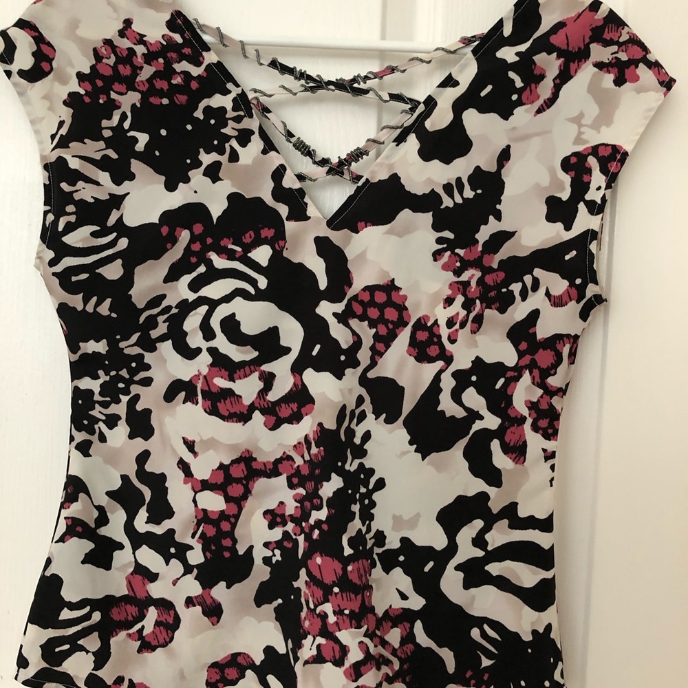 Guess blouse black/white with pink accents